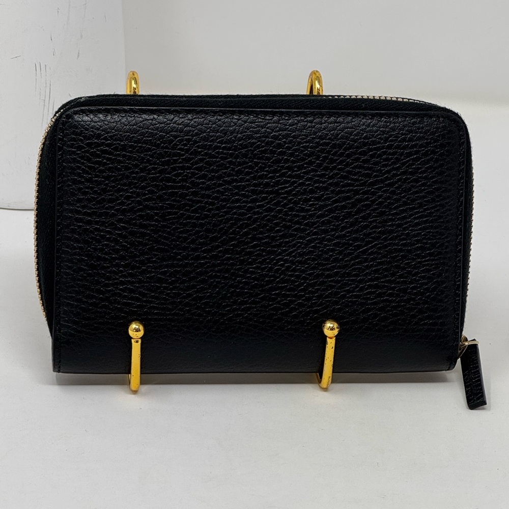 💯Authentic GUCCI black leather zip around wallet - Picture 5 of 7